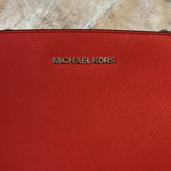 Michael Kors Red Bag - Picture 3 of 4